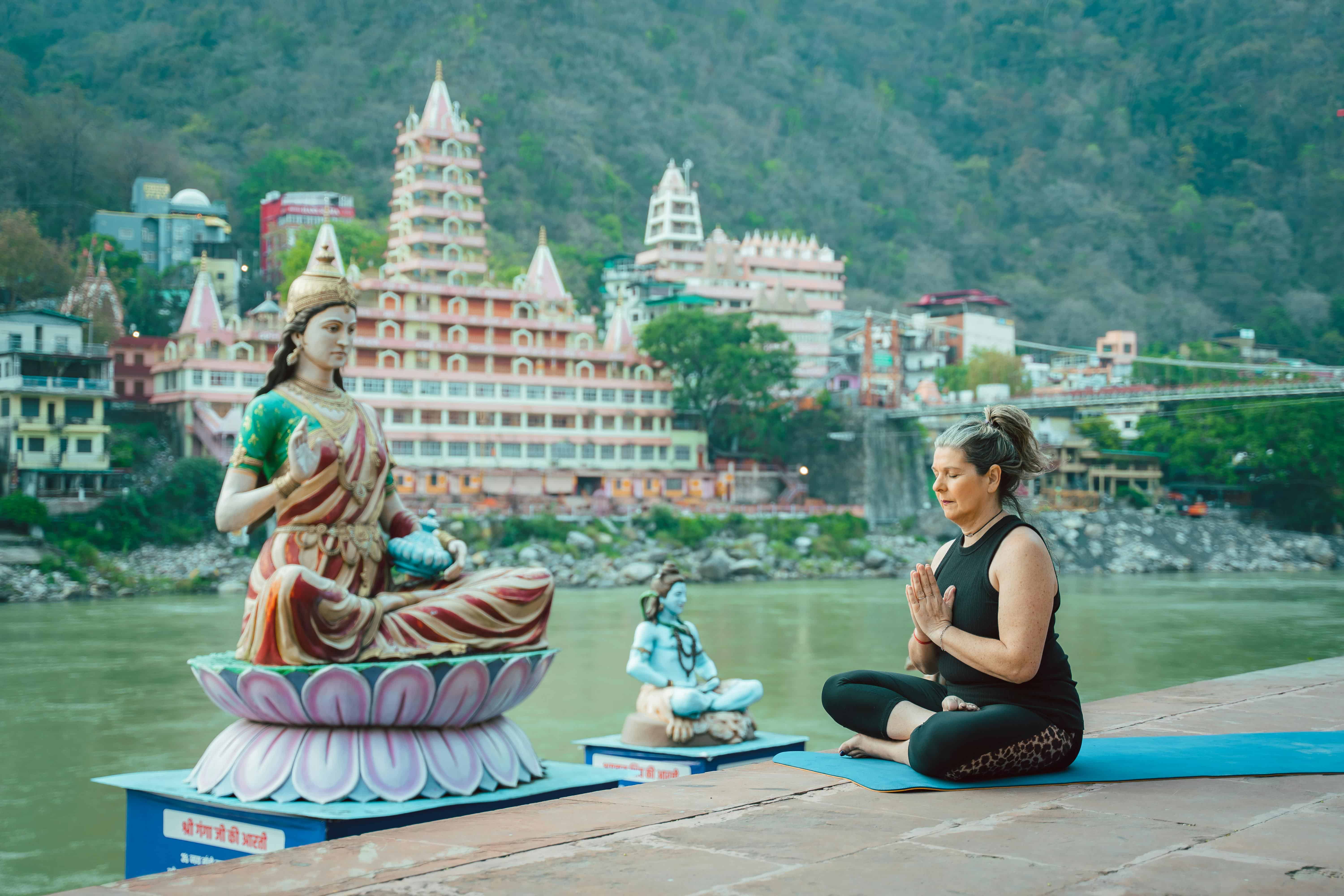 200 hour yoga teacher training in rishikesh