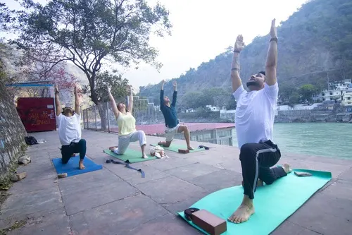 yoga-class-in-rishikesh
