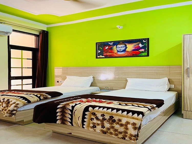 Room 1